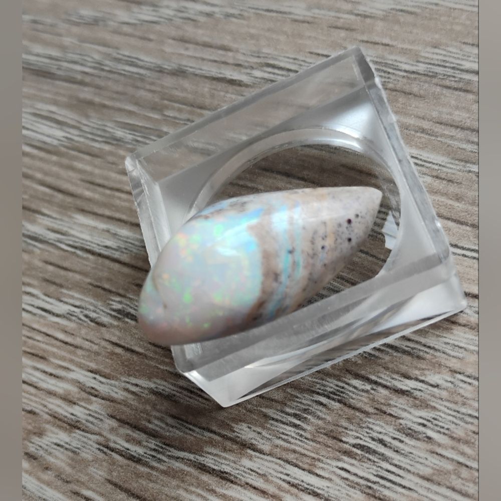 Natural Australian Precious Opal Gemstone "Play Of Colors " Fire Stone